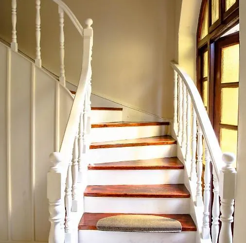 Ruby 'n Emerald Studio's 3*