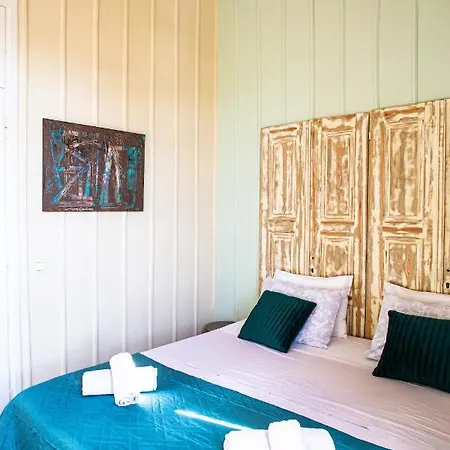 Ruby 'n Emerald Studio's 3*