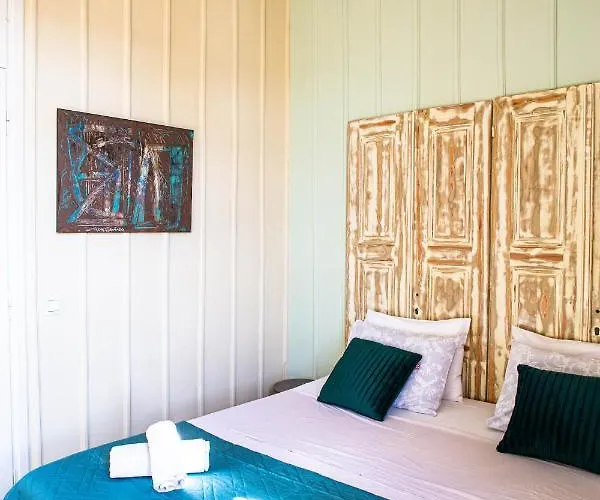 Ruby 'n Emerald Studio's 3*