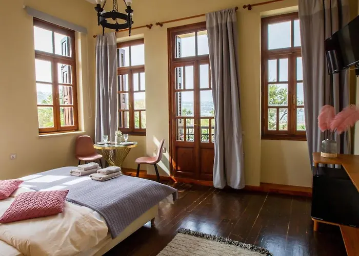 Ruby 'n Emerald Studio's 3*