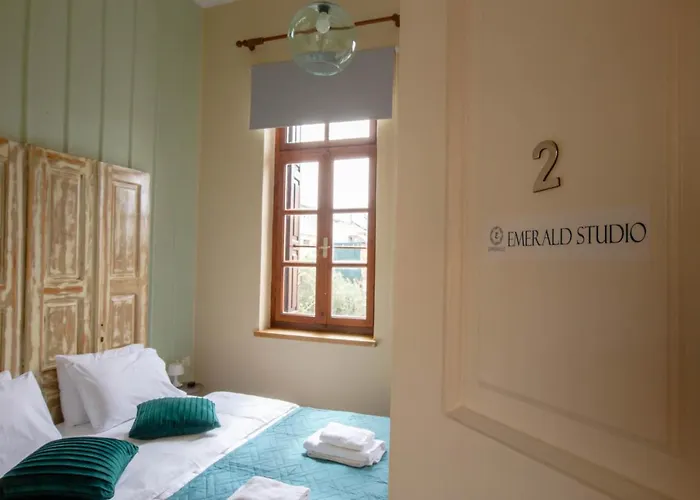 Guest house Ruby 'n Emerald Studio's