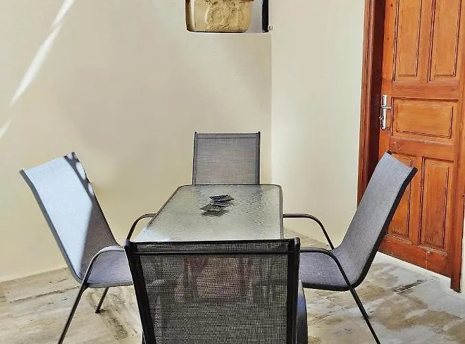 Ruby 'n Emerald Studio's Guest house Rethymno (Crete)