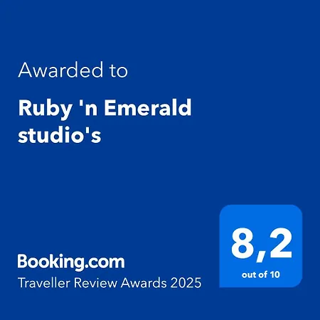 Ruby 'n Emerald Studio's Гостевой дом